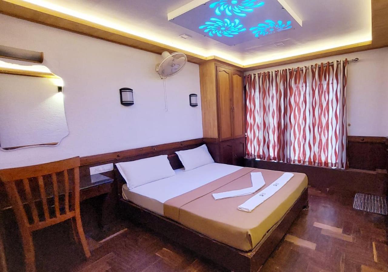 Hotel Pournami Houseboats Alappuzha Zewnętrze zdjęcie
